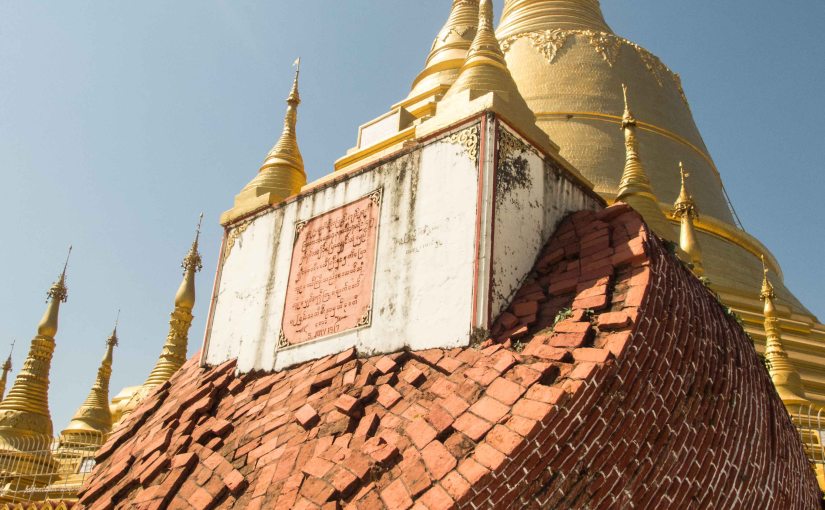 Shwemawdaw Pagoda –&nbsp;Broken